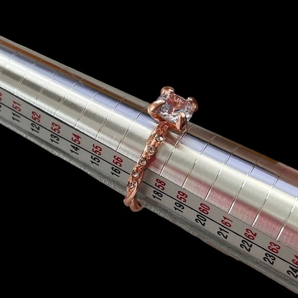 Rose Gold Solitaire Simulated Zircon Ring Fashion Dinner Cocktail Side Stones - Picture 5 of 13